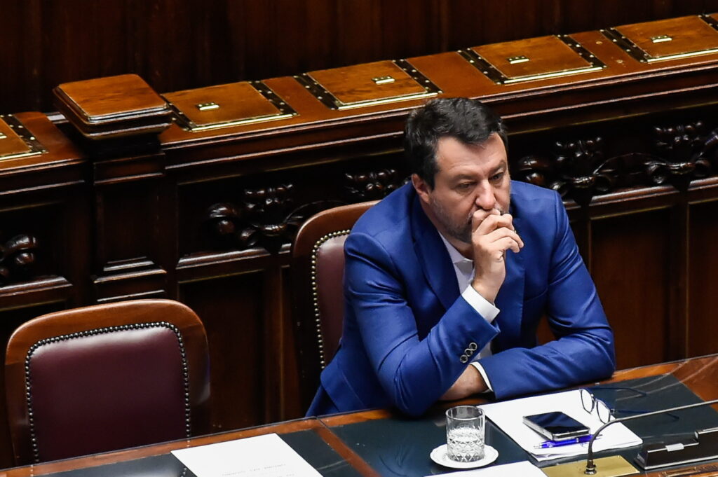 Il blitz di Salvini sui commissari, il progetto del Ponte slitta e sarà per fasi