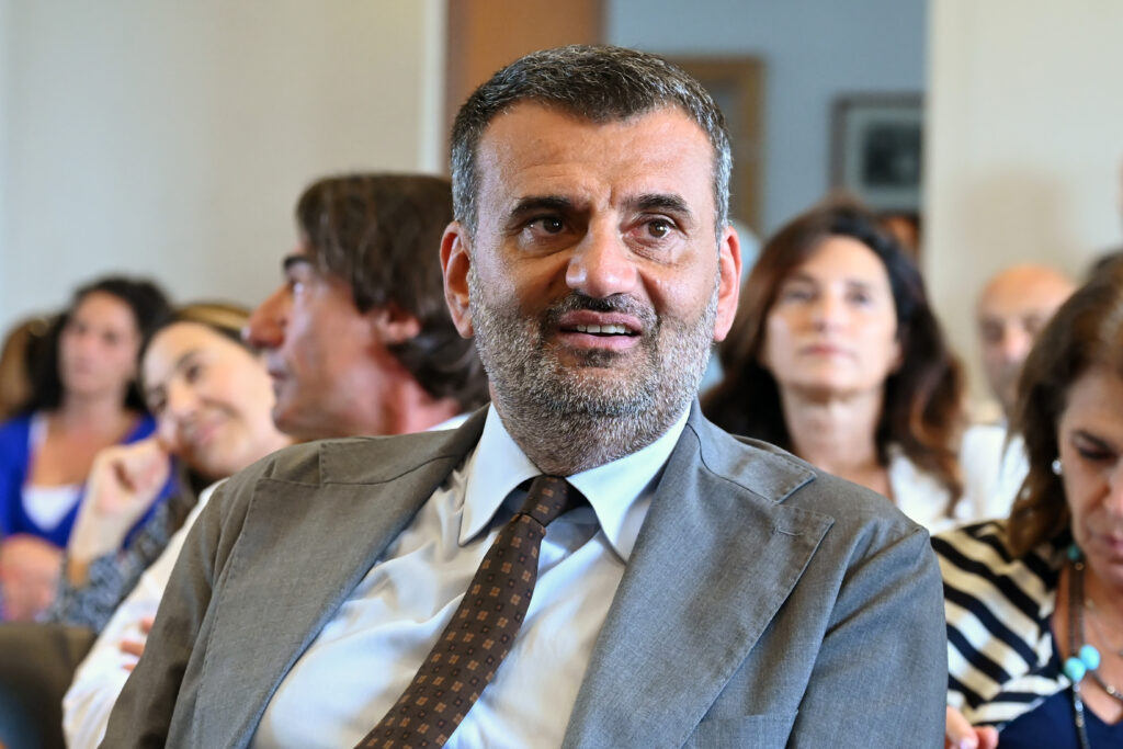 Antonio Decaro presidente della Commissione Ambiente. Tutte le POLTRONE degli italiani nel nuovo Europarlamento