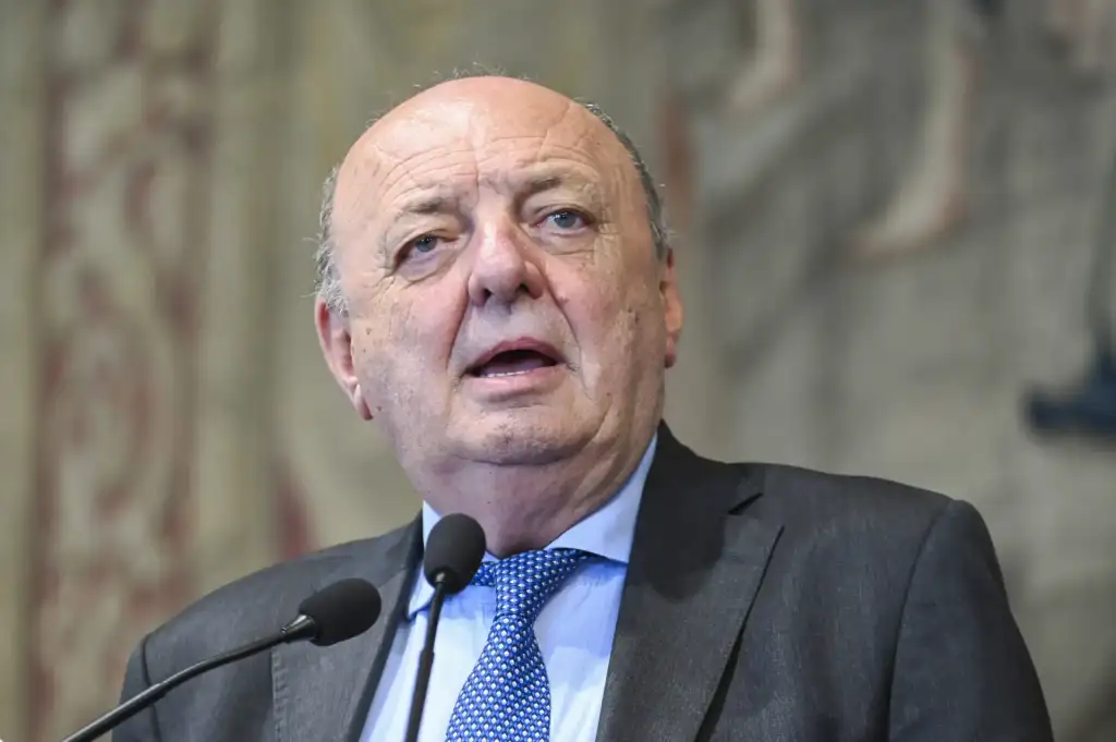 Rinnovabili, servirà un titolo edilizio anche per l’attività libera. Pareri paesaggistici per rifacimenti e potenziamenti