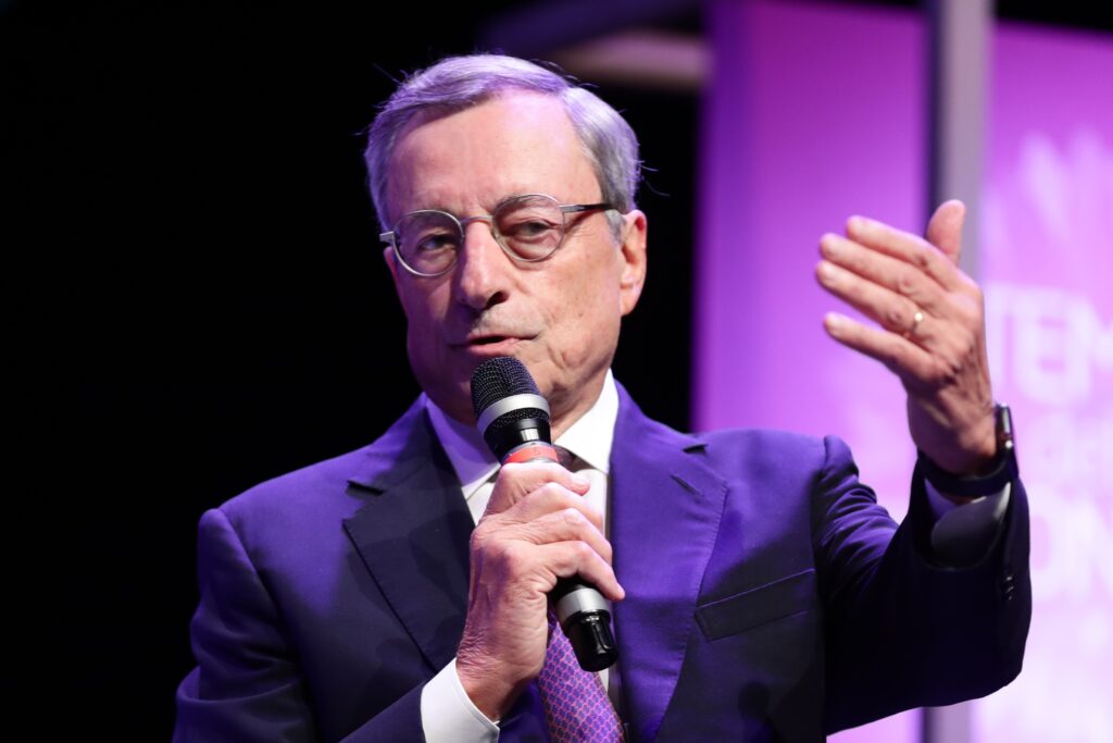 Draghi: avanti con le RIFORME, riducono il ‘dramma’ dei 700-800 miliardi e lo rendono realistico