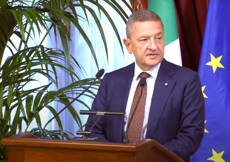 Panetta ai governi: “BASTA politiche stop and go. L’addio ai combustibili fossili non porti a nuove dipendenze”