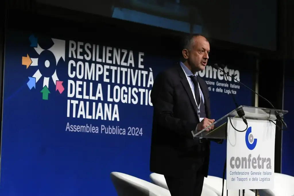 “La logistica resiste e cresce grazie alle imprese, manca visione strategica per il rilancio”