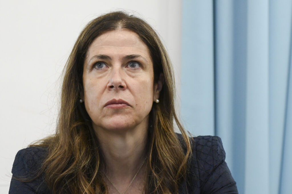 Rinnovabili, alt alle leggi regionali restrittive. Todde attacca il governo
