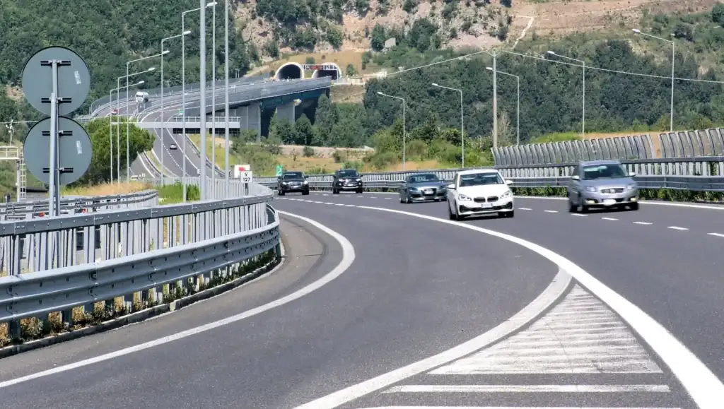 Nomisma: rete autostradale VECCHIA, urgente investire 50 miliardi di euro. Volumi di traffico in crescita fino al 2030 per merci e passeggeri
