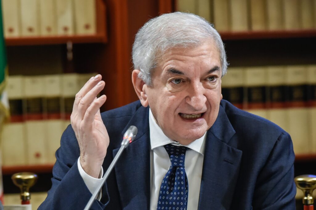 Pnrr: revisione da 14 mld, zero alla casa, 2,7 aggiuntivi ad acqua e treni (c’è la Rosco). Nel documento ben 11 programmi del MIT da rimodulare