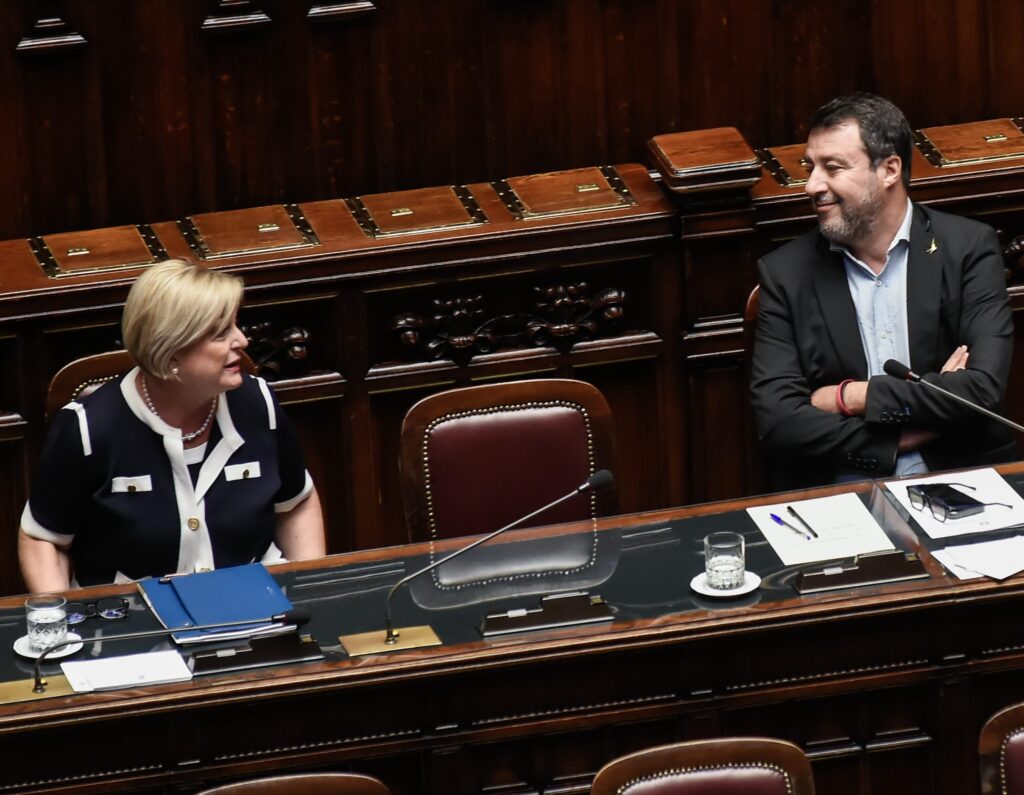 Appalti, sul contratto il governo fa il gioco delle tre carte: salta il comma che tutelava le Casse edili