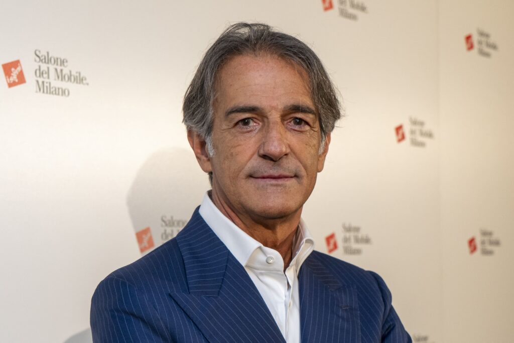 FederlegnoArredo: abbiamo navigato nella TEMPESTA ma la filiera tiene, il fatturato perde il 3,1%, l’export il 2,3%. Salone del Mobile grande opportunità