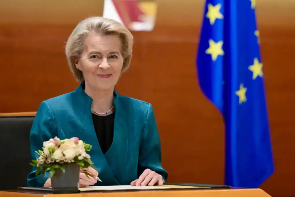 Von der Leyen presenta il Clean Industrial Deal per salvare la competitività delle imprese europee e INSIEME la transizione verde: ribasso delle tariffe energetiche, iter brevi e flussi gas diversificati, sì al nucleare