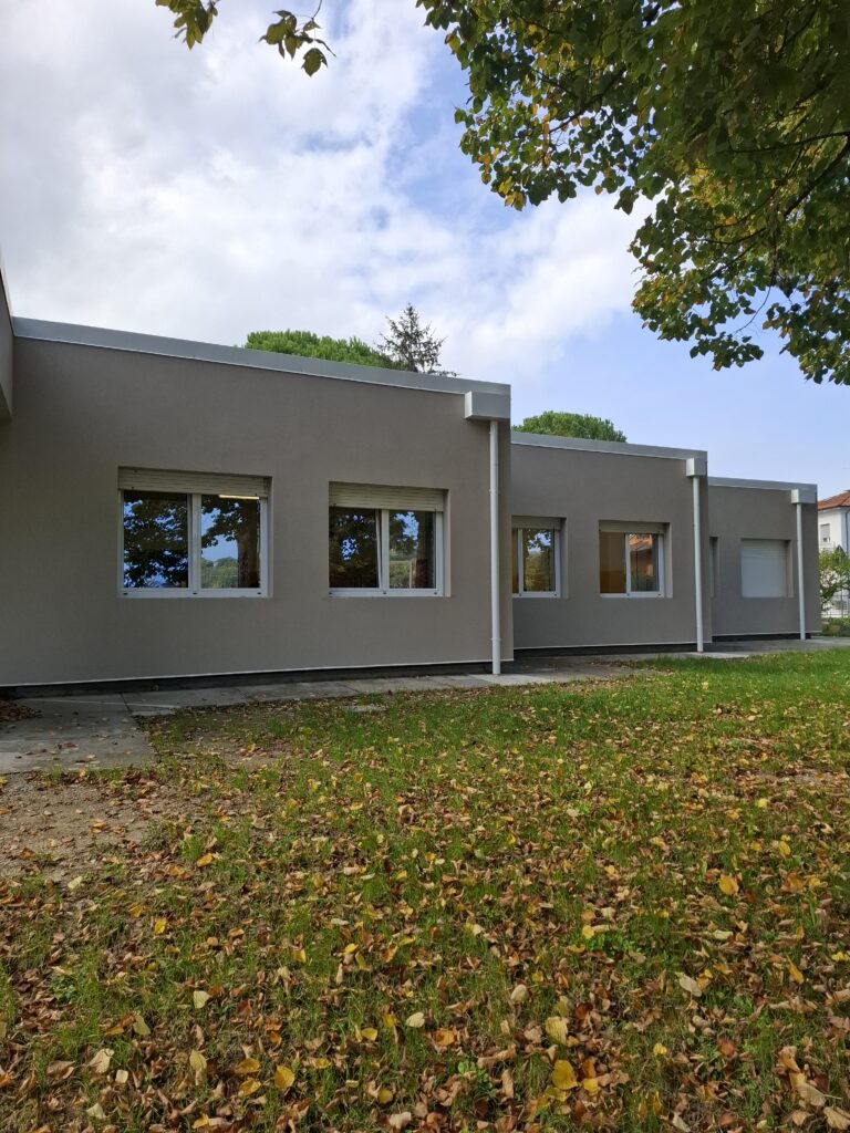 Pesaro RIQUALIFICA 133 scuole e uffici pubblici: risparmi del 5% per oltre 587.800 kWh all’anno ed emissioni ridotte per più di 1.000 tonnellate