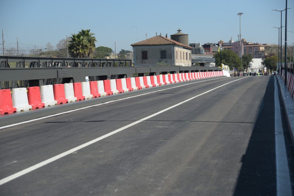 Riapre al traffico il Ponte dell’Industria a Roma, lavori in tempi record (un anno) per l’opera da 18 milioni inserita in corsa nel piano Giubileo