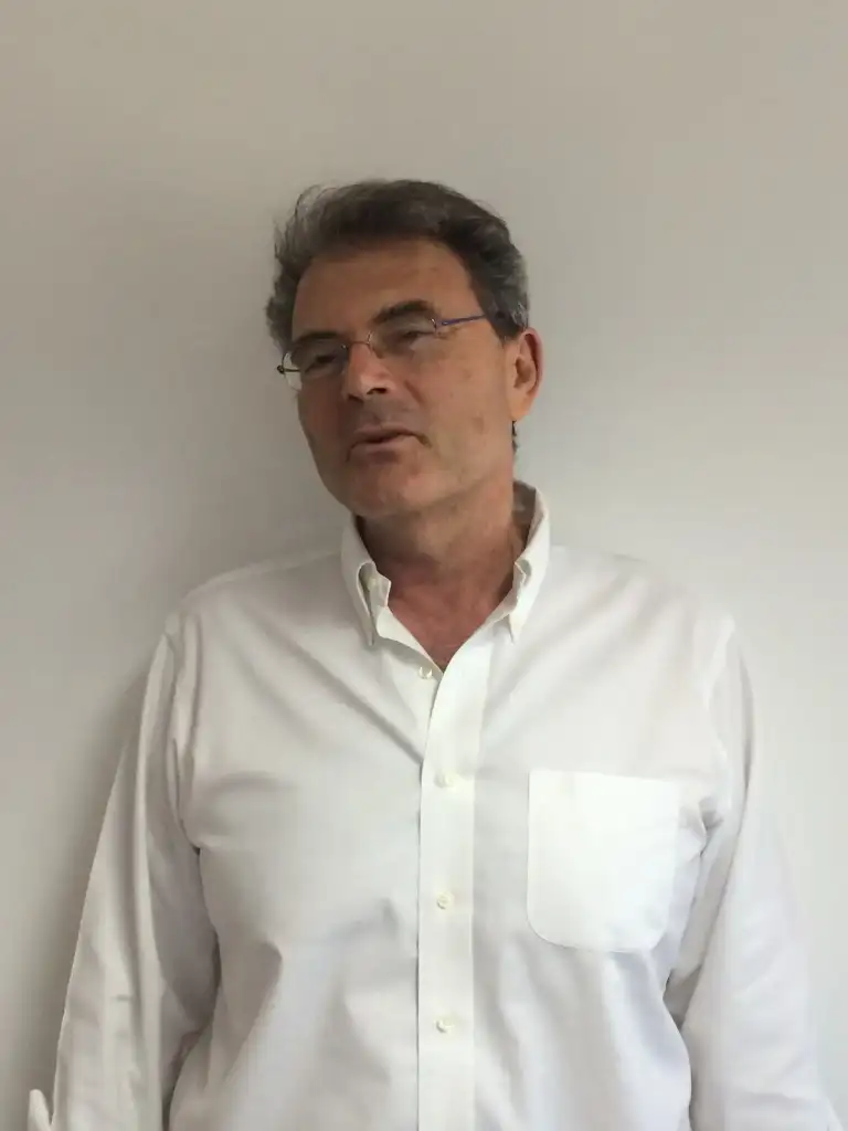 L’architettura non è solo l’esperienza di spazi e di vuoti, ma anche il coraggio di mettere in mostra figure e arie di famiglia