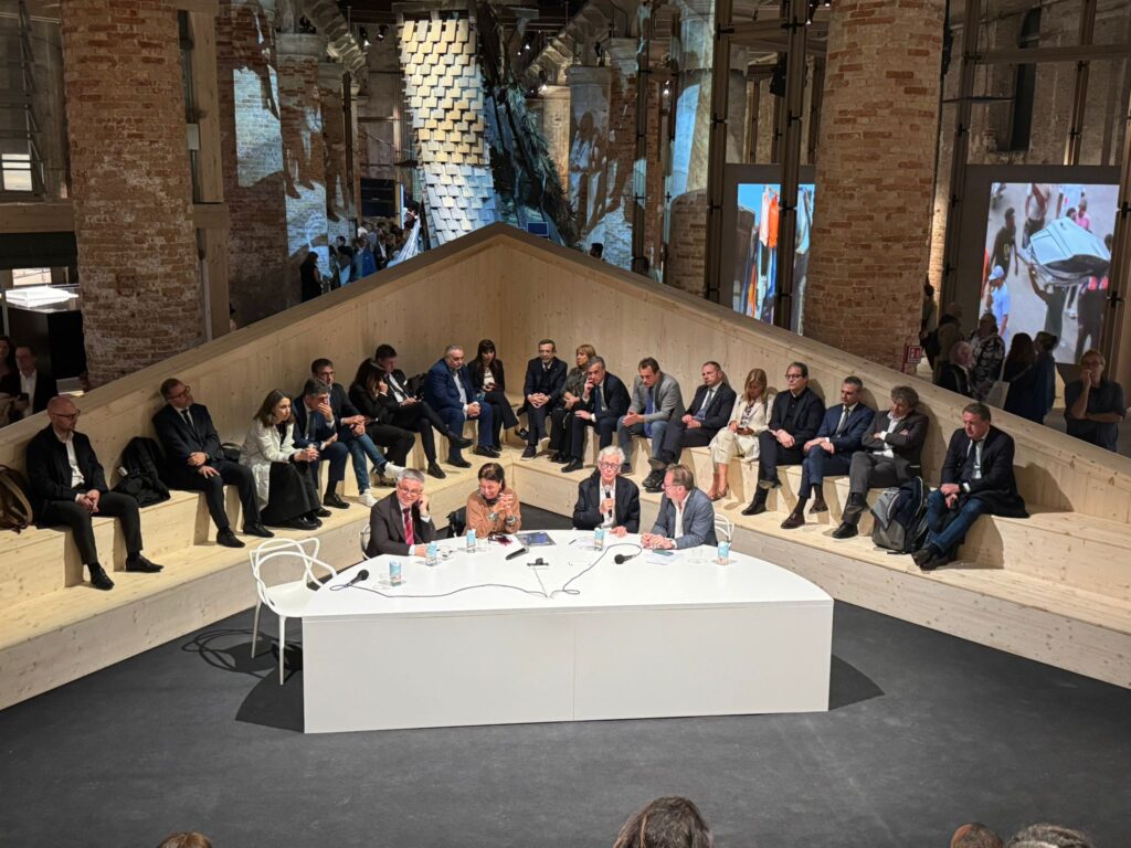 “Construction future ridisegna il settore”: ora la Filiera fa sul serio. L’IA accelera le sfide su verde, lavoro, città e sociale