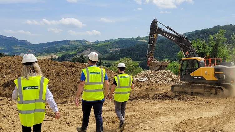 Meno assunzioni (ma tirano turismo e costruzioni). Le imprese cercano 259mila lavoratori che non trovano, in edilizia pesa la preparazione inadeguata