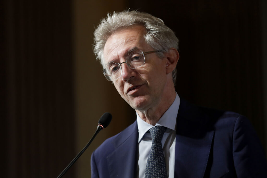 Manfredi (Anci): “La rigenerazione urbana deve essere sociale, serve piano organico. Comuni motori del Pnrr”. Le idee sullo stadio