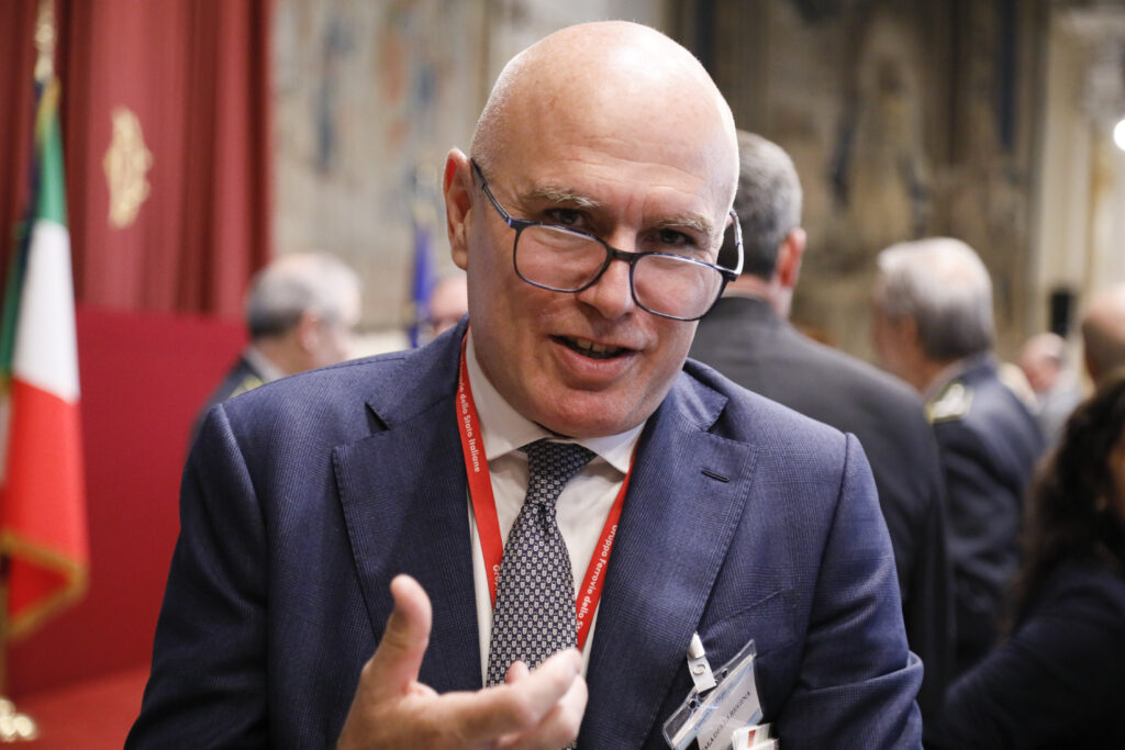 Pnrr: se l’appaltatore va in crisi, il subentrante scelto con procedura negoziata. Effetti su RFI-Pizzarotti