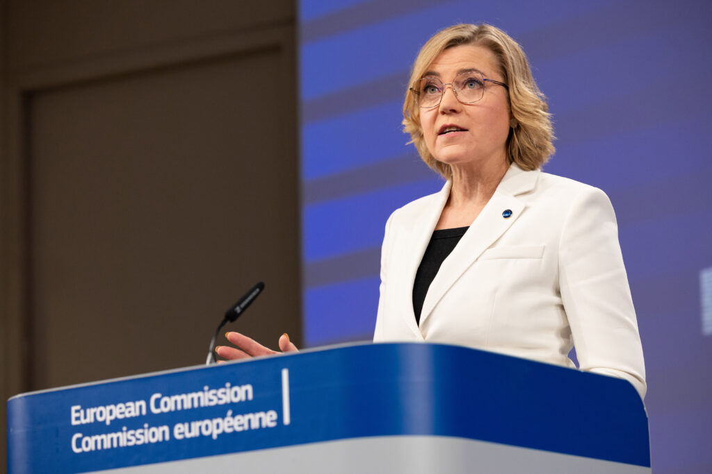 IA, con norme più semplici risparmi da 225mln. Wallet, anche l’Italia lavora al portafoglio per le imprese