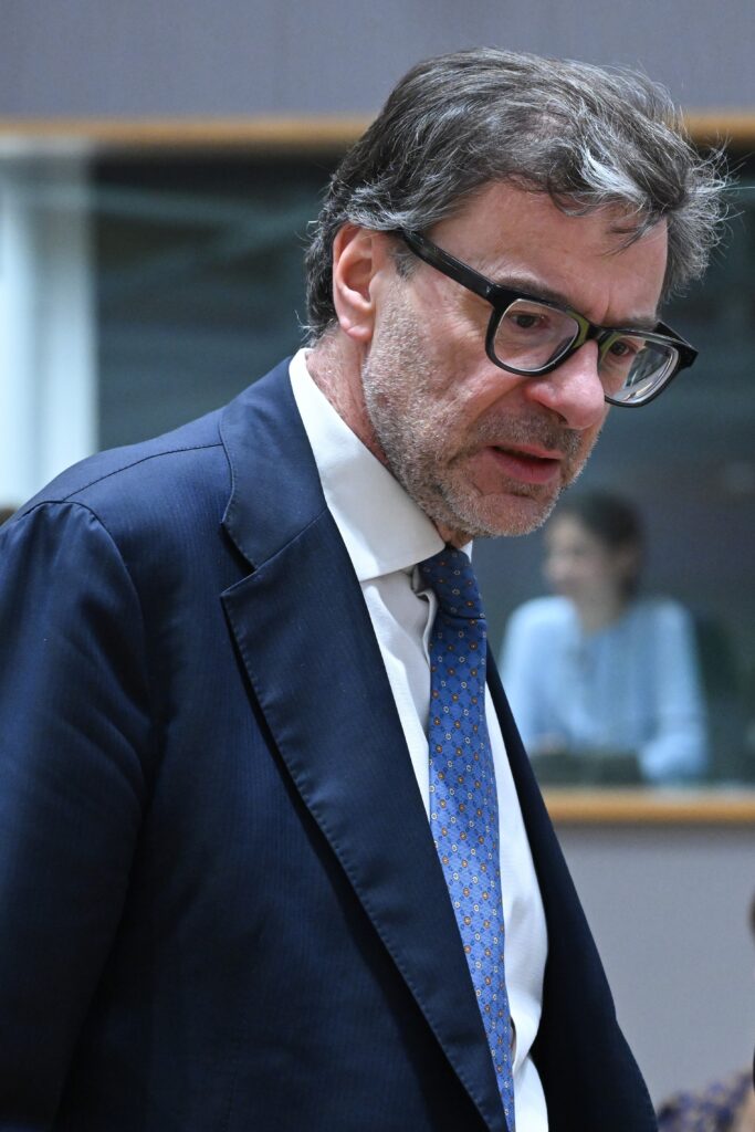 Manovra, modifiche da 3,5 miliardi con caro materiali e Piano Casa. Fondi rimodulati per il Ponte