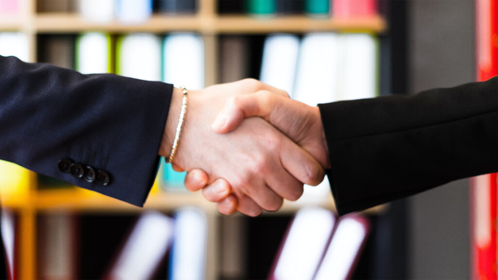 Il piano di riassorbimento del personale tra la tutela occupazionale e la libertà d’impresa: un impegno, non un vincolo di assunzione