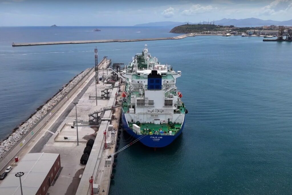 Snam, ultima mossa per tenere Italis Lng a Piombino