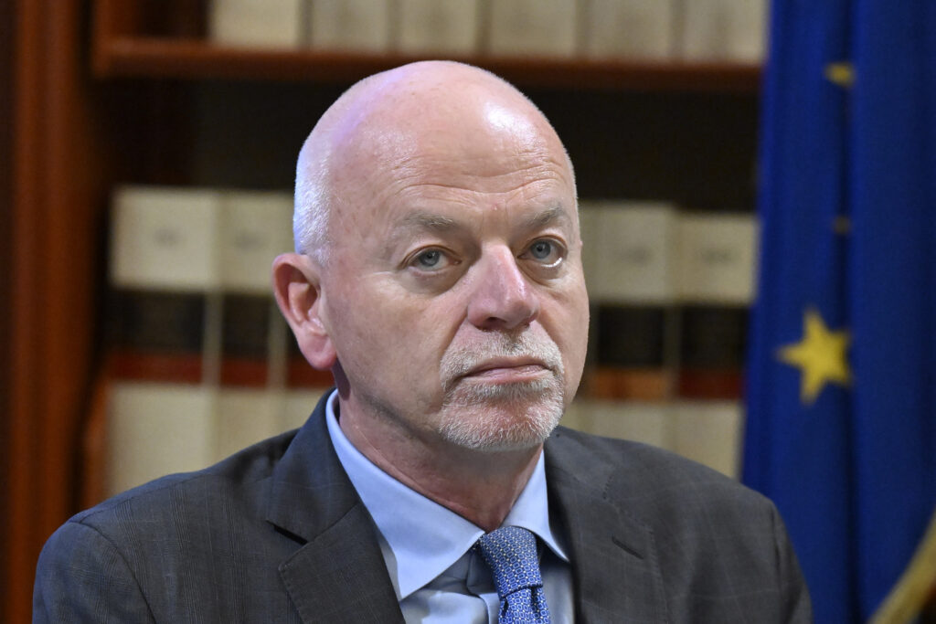 Pistelli (Eni): “In Groenlandia risorse enormi ma condizioni proibitive. E pesa la competizione Usa-Cina”