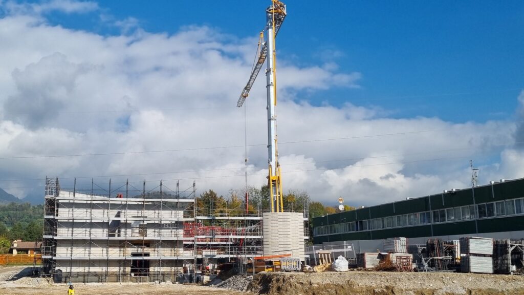 Edilizia scolastica, solo una demo-ricostruzione su tre ce la fa. Su 5.700 cantieri avanti palestre e asili