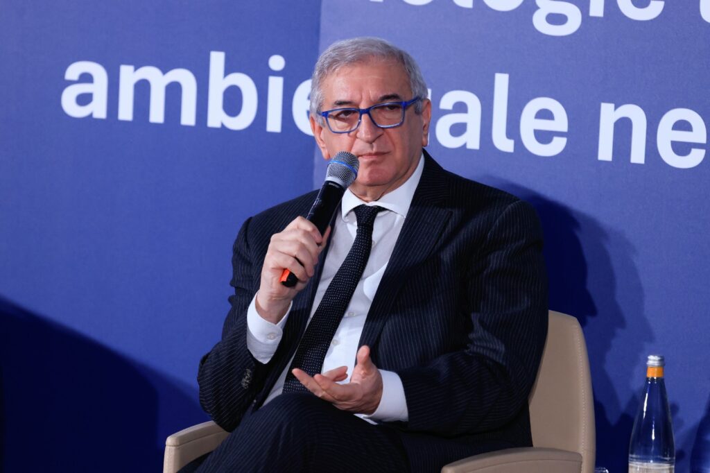 Epbd, Foti smentisce i ritardi: “Già raggiunto il primo target al 16%, dal Pnrr facilities per 1,7 mld”