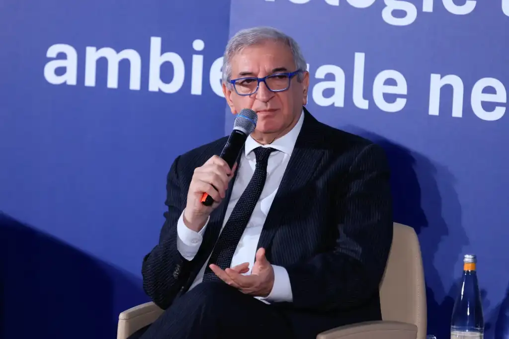 Epbd, Foti smentisce i ritardi: “Già raggiunto il primo target al 16%, dal Pnrr facilities per 1,7 mld”