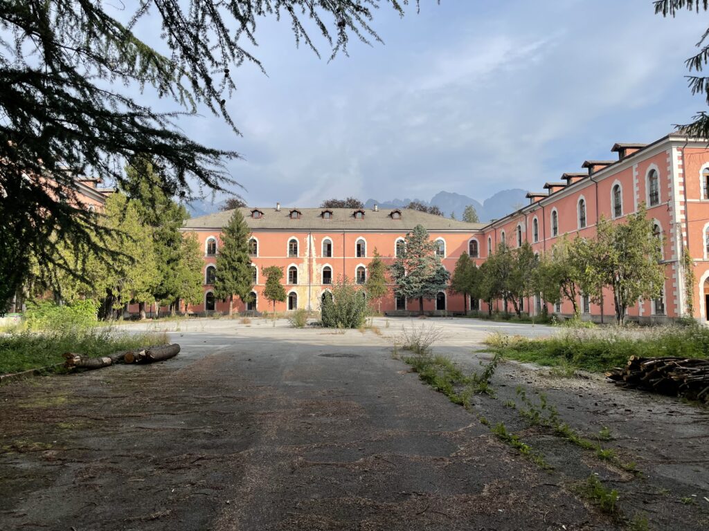 Belluno, il Demanio apre ai privati per la riqualificazione dell’ex Caserma Fantuzzi: progetto su 10 mila mq nel cuore della città