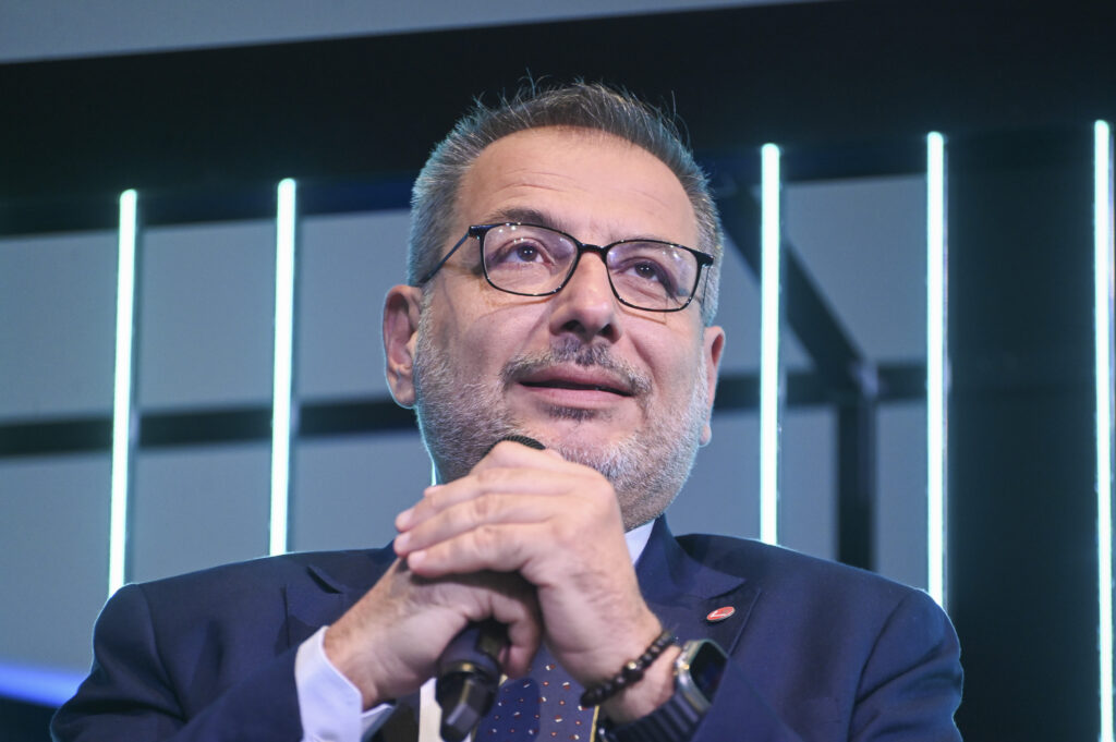 Casa, un milione e mezzo di famiglie a disagio abitativo. Legacoop: alloggi a 500 euro, grant, strumenti Ue e partnership con privati limited profit