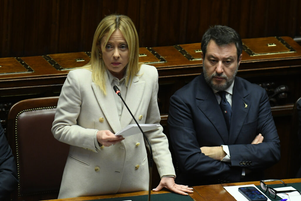 Piano Casa, Dl in bilico in Cdm. Precedenza alle accise mobili contro il caro carburanti