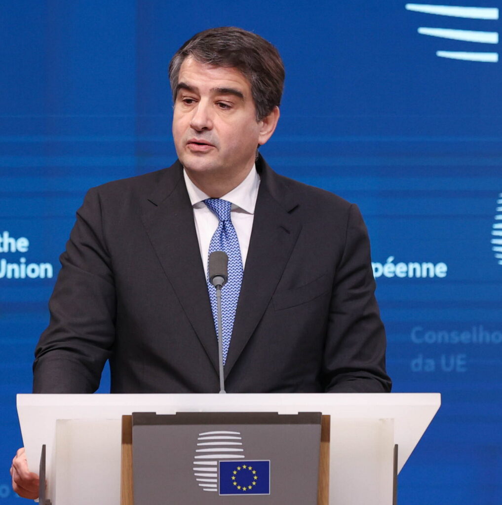 Alloggi sostenibili, dalla revisione intermedia oltre 1 miliardo all’Italia. Fitto: ora il diritto a restare