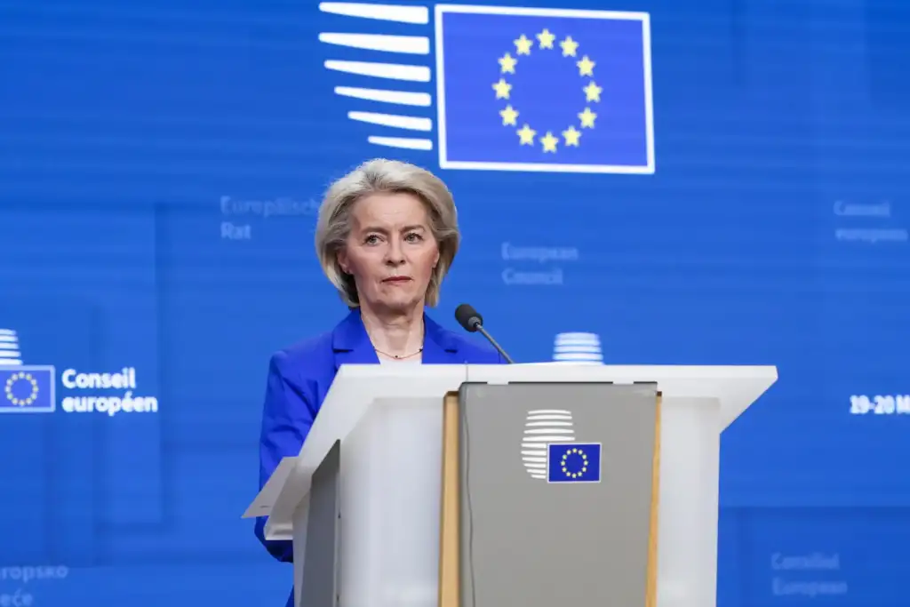 Crisi energetica: ok Ue ad aiuti di Stato al 70%. Von der Leyen: per conflitto in Iran perdiamo 500 mln al giorno, ma ancora 95 mld per elettrificare