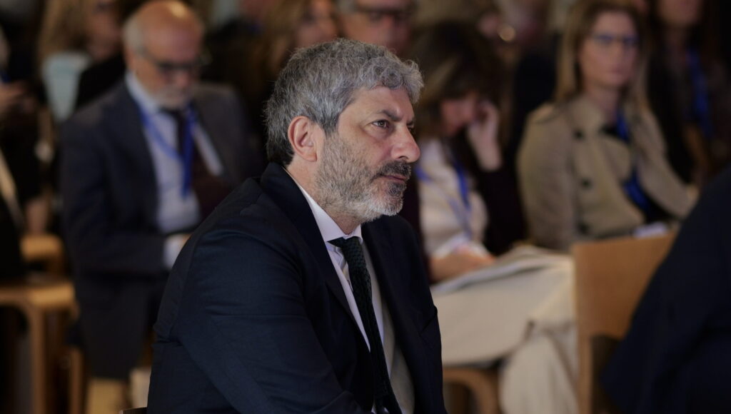 La crisi energetica più pesante nel Mezzogiorno per redditi medi e diversificazione industriale bassi. Fico: qui produzione alla svolta, manca un piano nazionale. Pichetto: riapertura Hormuz una boccata d’ossigeno