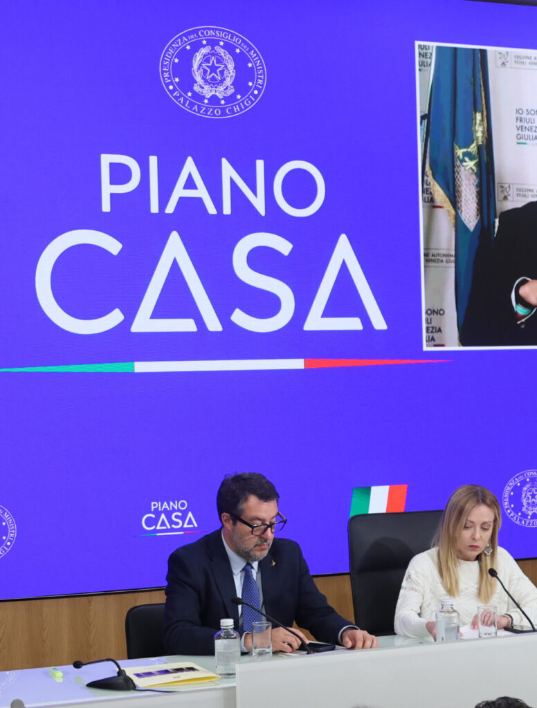 Piano Casa da 10 miliardi, tre pilastri per 100 mila alloggi in 10 anni. Meloni: investimenti dai privati