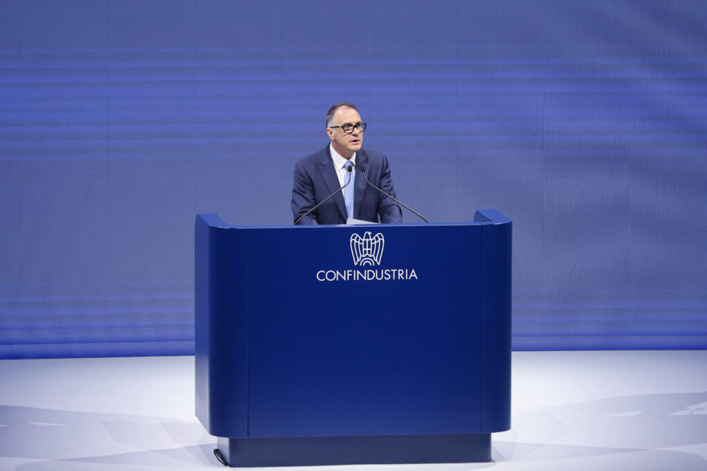 Orsini: “Coraggio per rimettere al centro le imprese, agire su cinque leve. Il caro energia è una minaccia esistenziale, serve responsabilità sul Piano Casa”