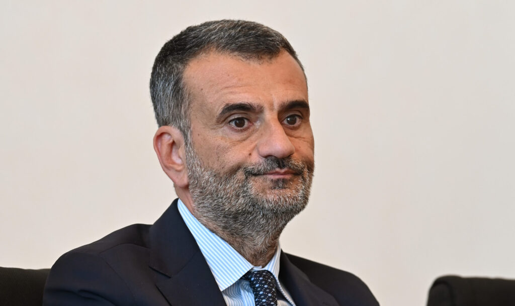 Decaro (Puglia): Piano casa fatto con soldi delle Regioni, avevamo chiesto un ruolo ma il governo ha messo la fiducia. Funaro (Firenze): cabina di regia e commissario, segni di accentramento preoccupante