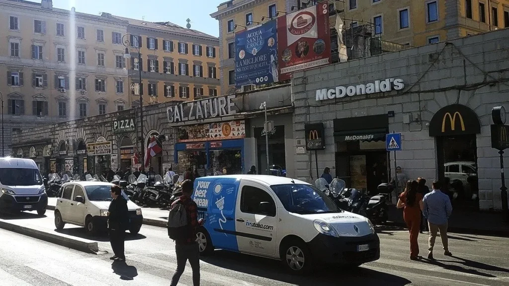 Studentato puro, con housing o didattica, rigenerazione a vocazione sociale, hotel e commerciale: per il “Dente cariato” di Termini arrivate sei proposte di valorizzazione (4 per studentati). Investimenti fra 31 e 100 milioni