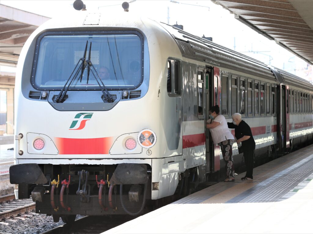 La gara Intercity nella partita dell’ultima revisione Pnrr: anche se alla fine fosse lotto unico (difficile) per Strisciuglio e il suo successore a Trenitalia una sfida molto impegnativa sotto i riflettori di tutti